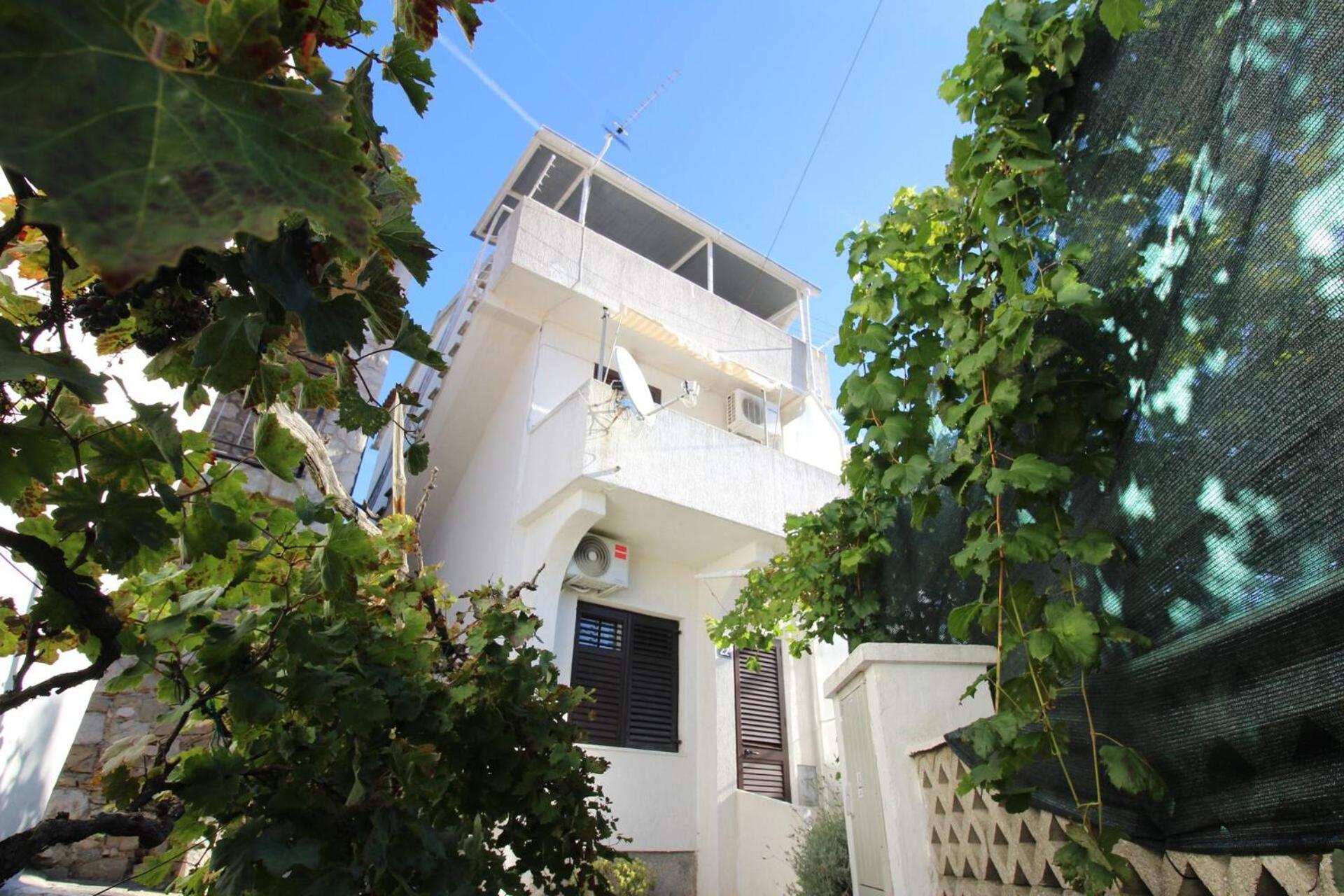 Apartments Bugi Baška Eksteriør billede