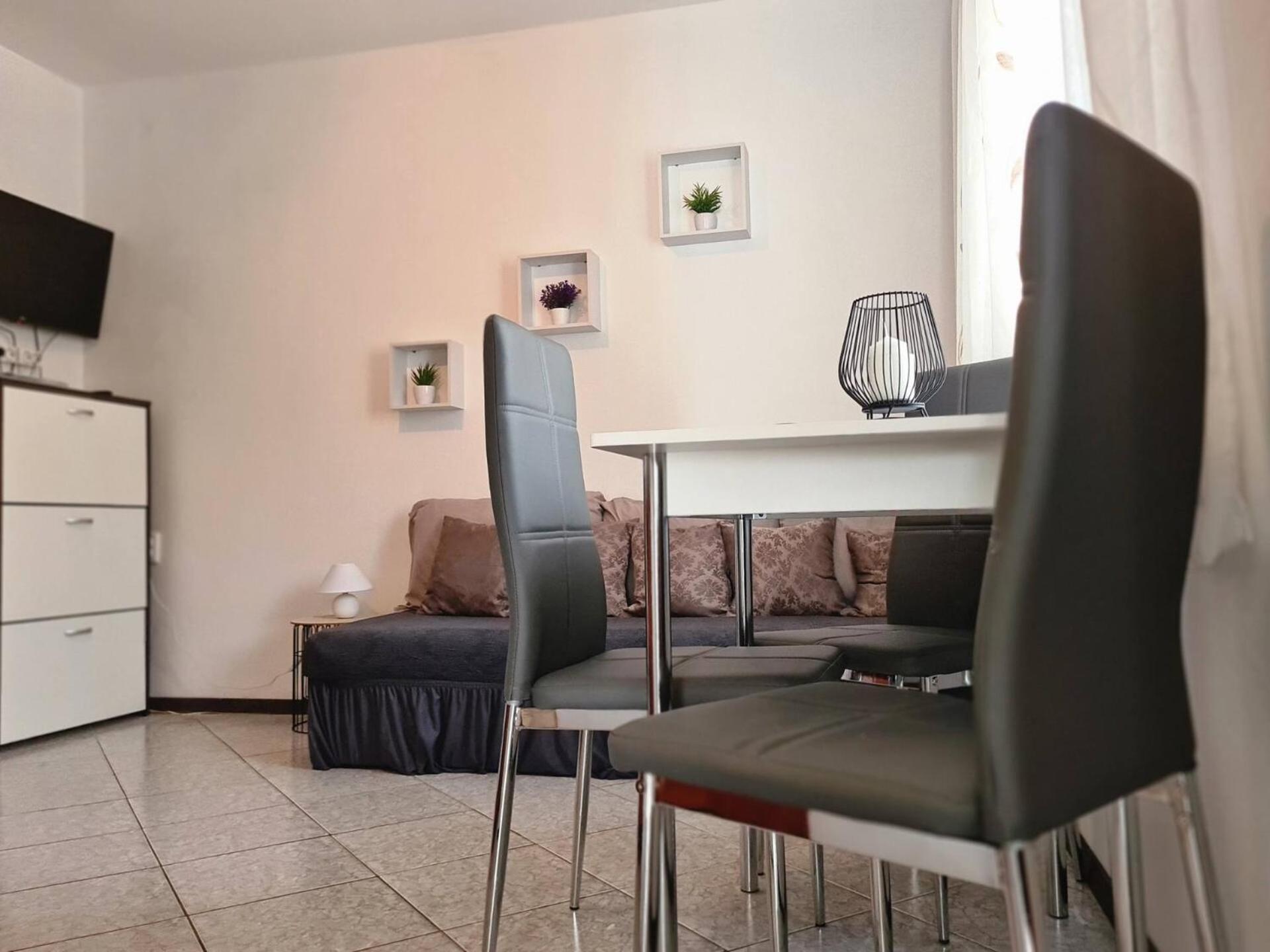 Apartments Bugi Baška Eksteriør billede
