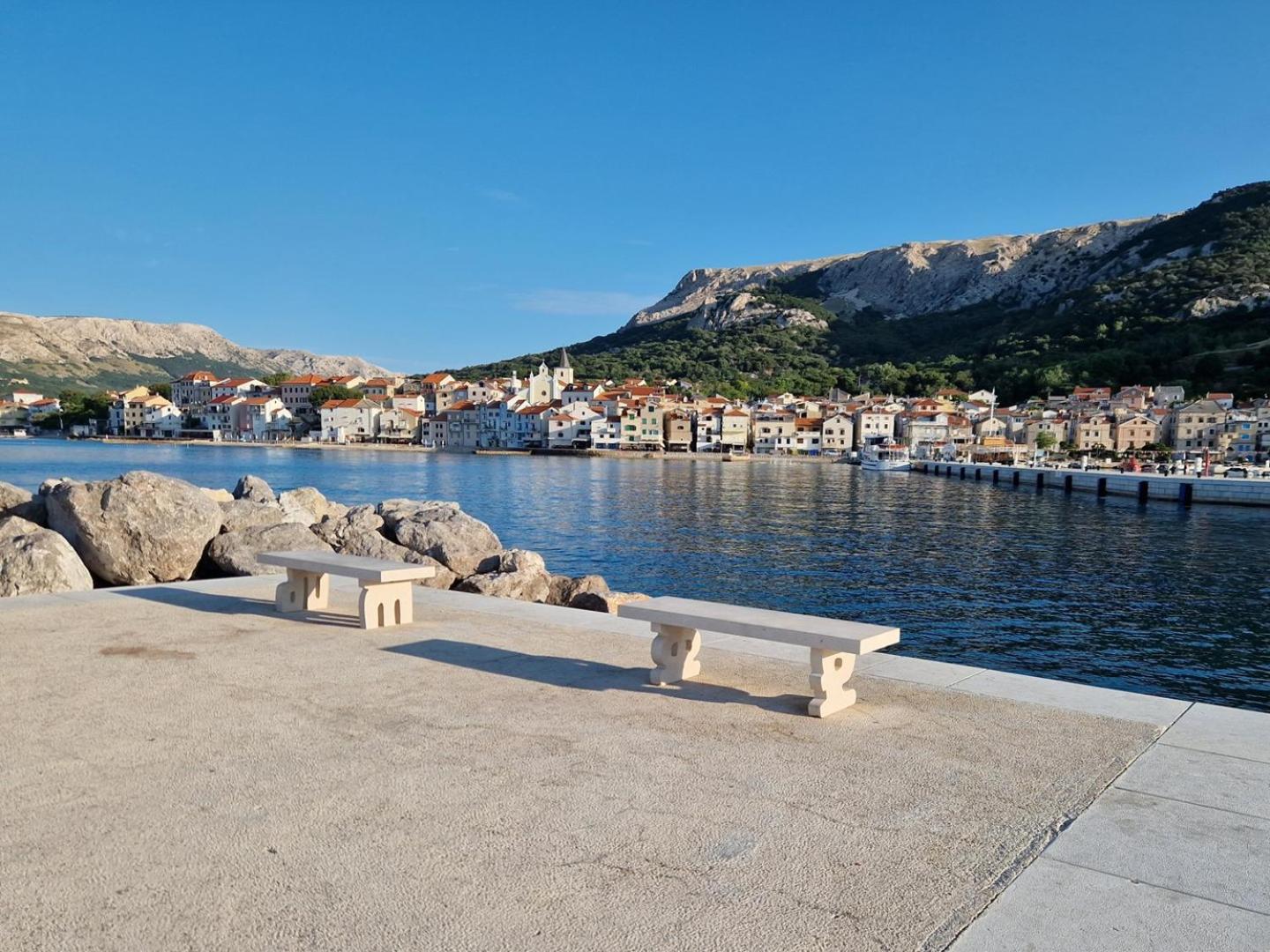 Apartments Bugi Baška Eksteriør billede