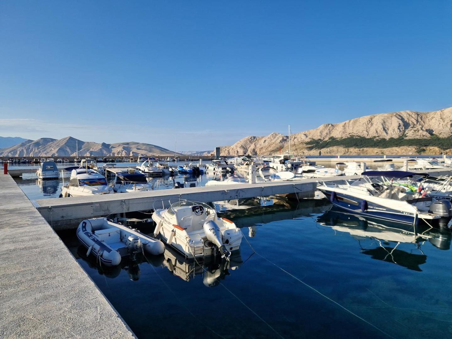 Apartments Bugi Baška Eksteriør billede