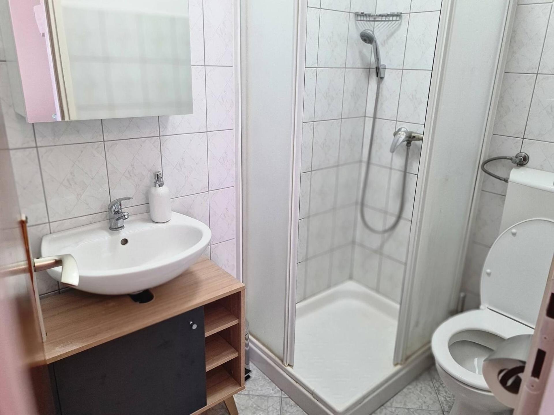 Apartments Bugi Baška Eksteriør billede