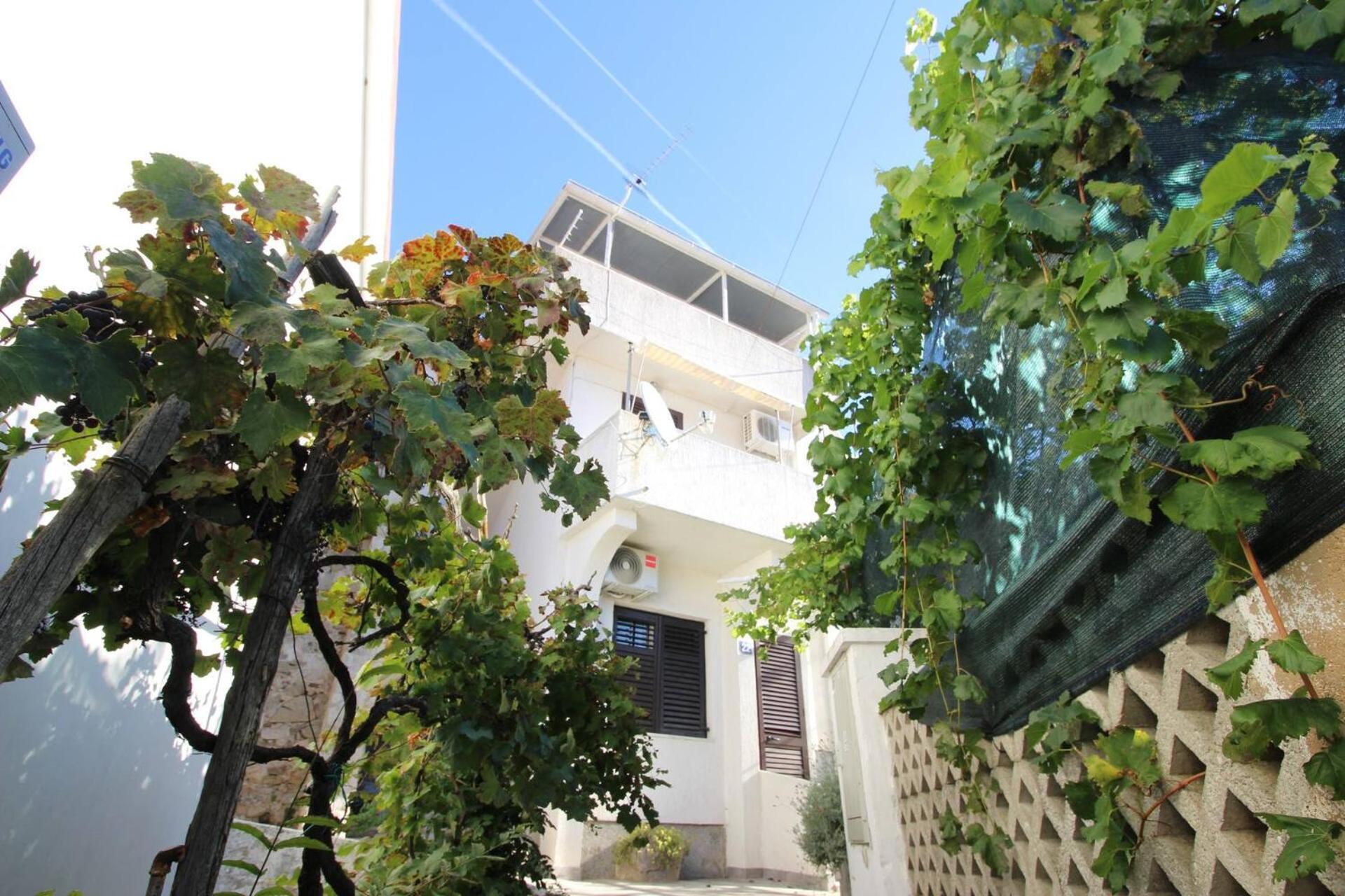 Apartments Bugi Baška Eksteriør billede